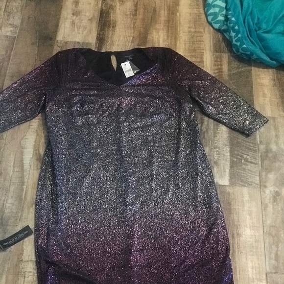 BNWT Metallic dress PERFECT FOR THE HOLIDAYS - Picture 5 of 5